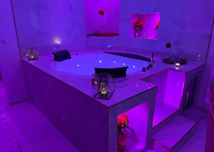 Suite romantique avec jaccuzy à la gare de Montpellier