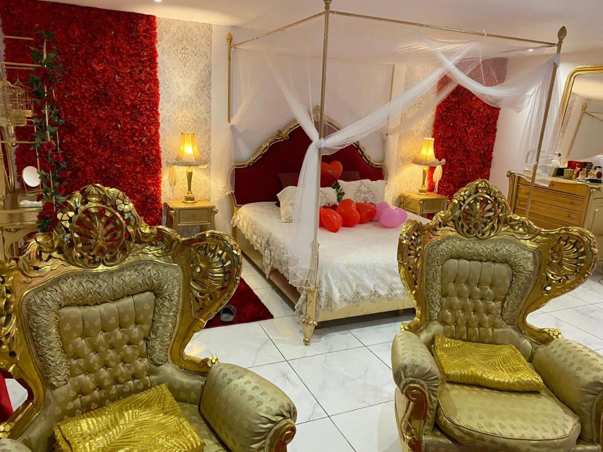 Appartement Romantique Avec Jaccuzy à La Gare De *